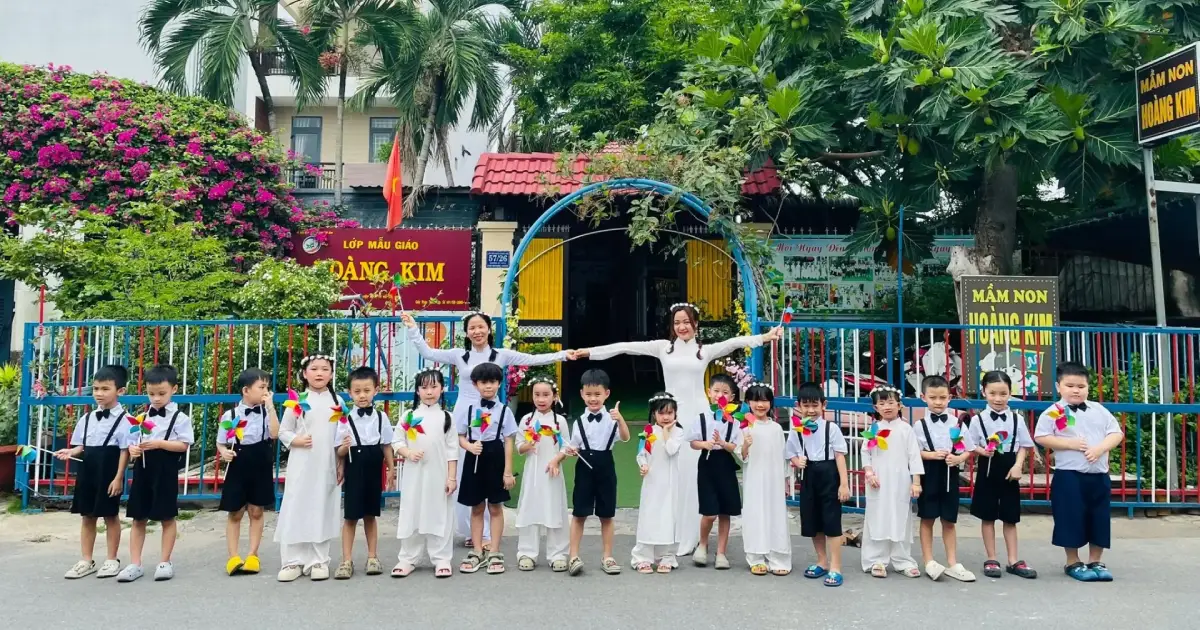 Kỷ niệm ra trường lớp Voi hồng Mầm non Hoàng Kim