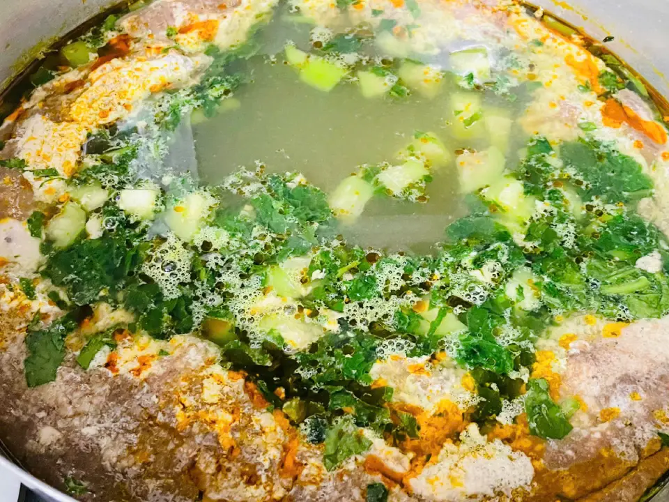 Món canh trong thực đơn của bé