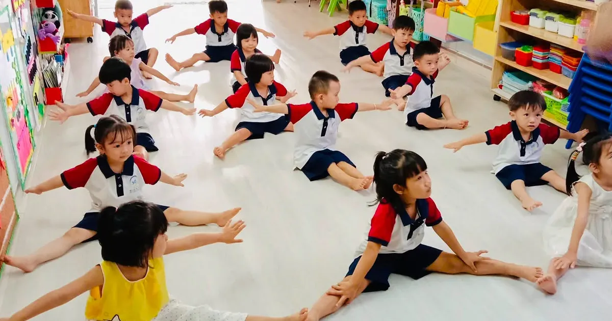 Khoảnh khắc vui vẻ của lớp Gấu Xám tại Mầm non Hoàng Kim