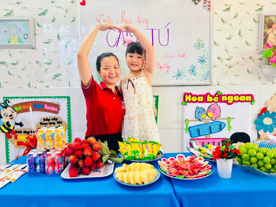 Những kỷ niệm của bé Cẩm Tú tại Mầm non Hoàng Kim