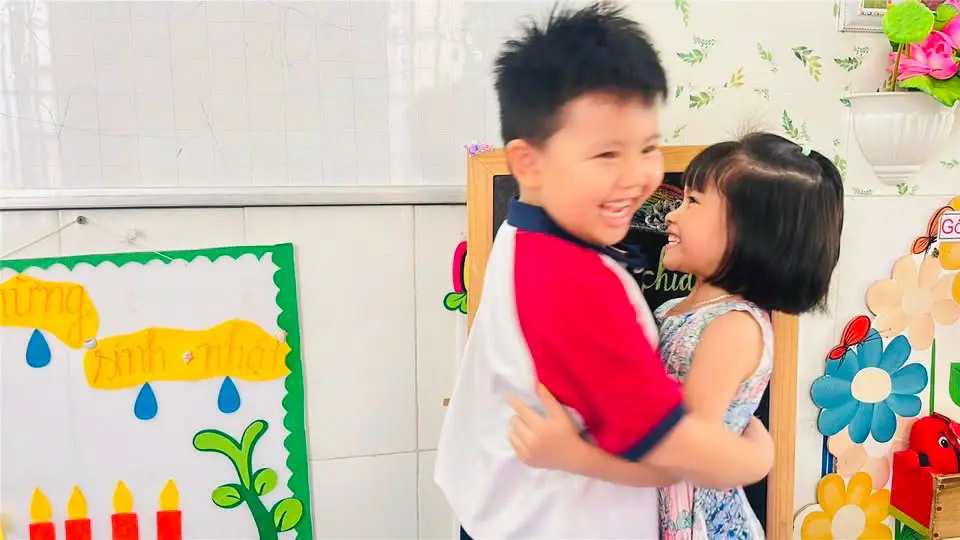 Những kỷ niệm đáng yêu của bé Sam Hoàng Anh
